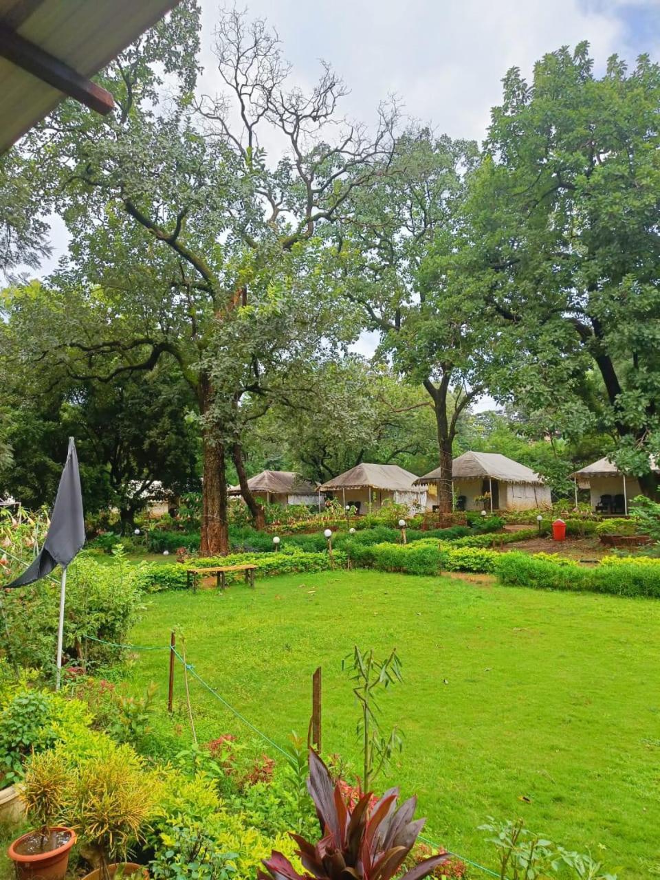 New Satpura Resort' Пачмархі Екстер'єр фото